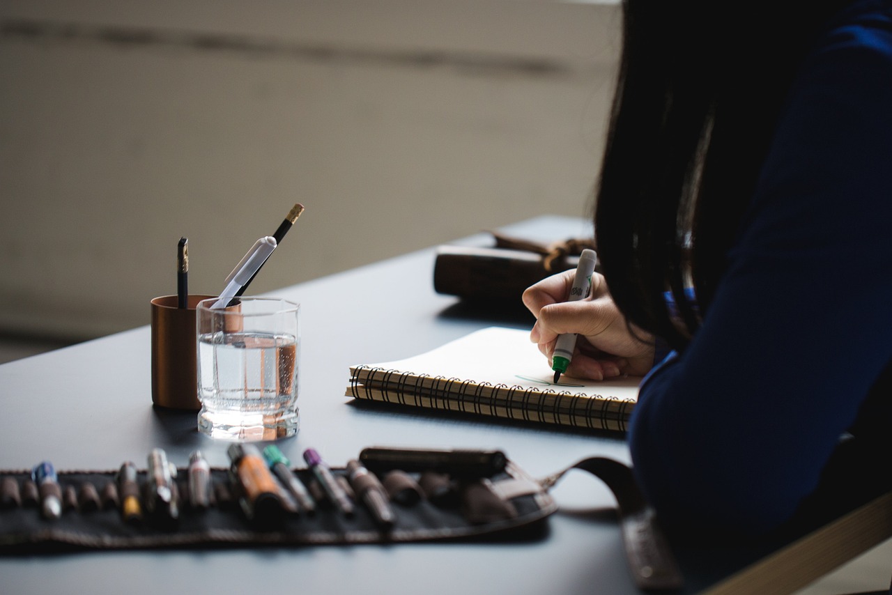 ADHD en Studievaardigheden: Hoe Effectief Leren?